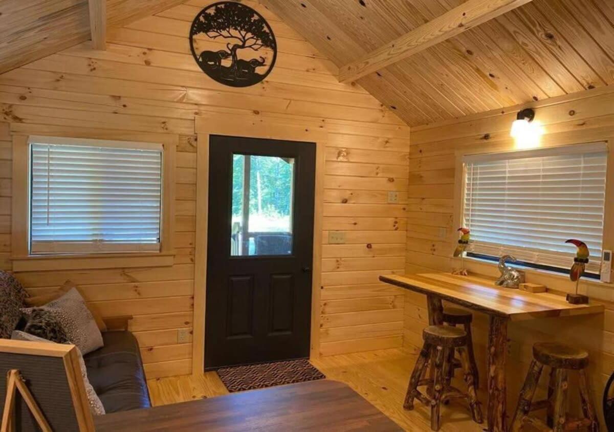 Serene 1Br Cabin Near Nc Z00 With Loft & Waterview Эшборо Экстерьер фото